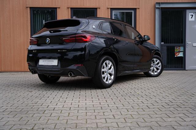 BMW X2 20i | sDrive | M-Sport | Panorama | Trekhaak | Head-up