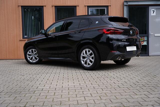 BMW X2 20i | sDrive | M-Sport | Panorama | Trekhaak | Head-up