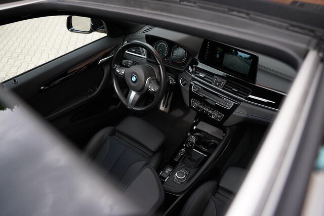 BMW X2 20i | sDrive | M-Sport | Panorama | Trekhaak | Head-up