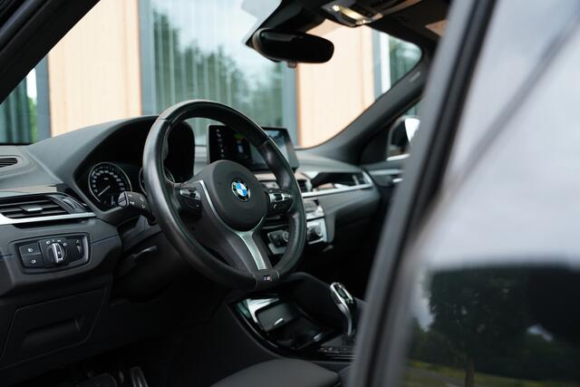 BMW X2 20i | sDrive | M-Sport | Panorama | Trekhaak | Head-up