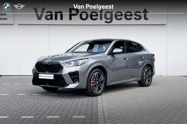 BMW X2 sDrive20i | M Sport | M Sport Pro | Innovation Pack | Comfort Pack Glazen Panoramadak | Trekhaak