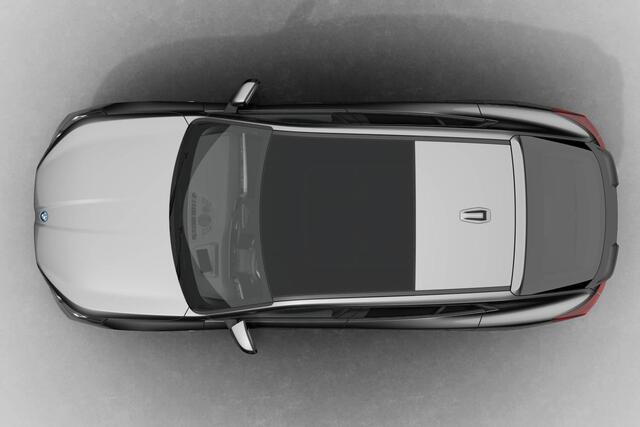 BMW X2 iX2 eDrive20 M Sport Edition | M Sport Pro | Innovation Pack | Trekhaak | Glazen Panoramadak | Driving Assistant