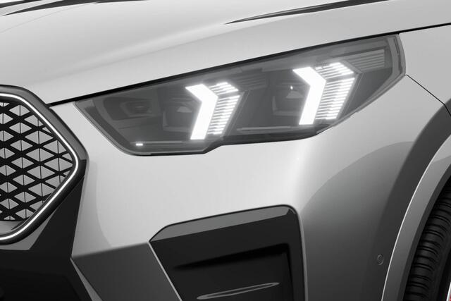 BMW X2 iX2 eDrive20 M Sport Edition | M Sport Pro | Innovation Pack | Trekhaak | Glazen Panoramadak | Driving Assistant