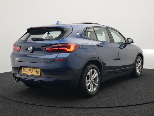 BMW X2 xDrive25e Executive Plug In Hybrid 220pk Dealer O.H PHEV | Panodak | Adaptive Cruise | Camera | Navi Pro | Lederen Bekleding | Sfeerverlichting | Keyless |