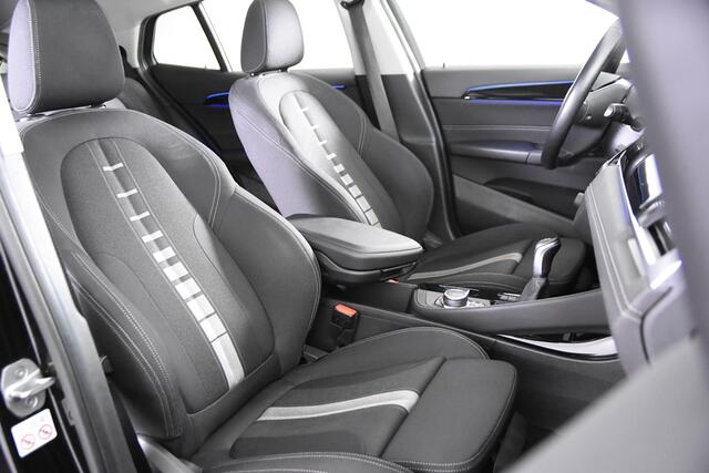 BMW X2 sDrive18i Sport-Line *1ste Eigenaar*Panoramadak*Navigatie*