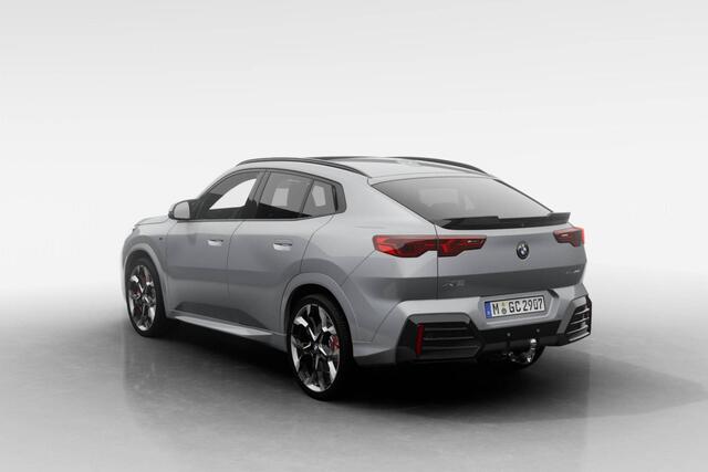 BMW X2 sDrive20i | M Sport Pro | Innovation Pack | Comfort Pack | Trekhaak | Glazen Panoramadak