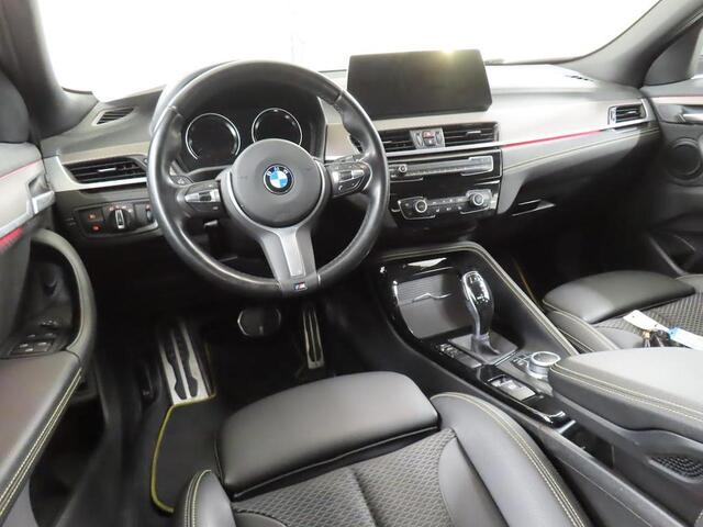BMW X2 SDRIVE20I BUSINESS EDITION I AUTOMAAT I M SPORT I LEDER I 178PK I CAMERA I KEYLESS I NAVIGATIE