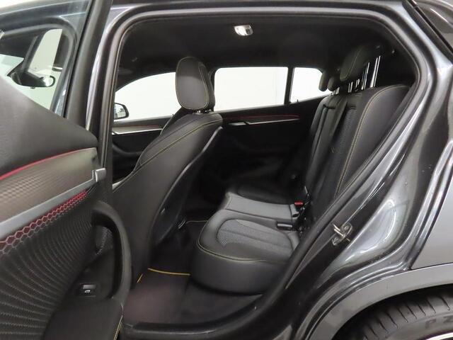 BMW X2 SDRIVE20I BUSINESS EDITION I AUTOMAAT I M SPORT I LEDER I 178PK I CAMERA I KEYLESS I NAVIGATIE