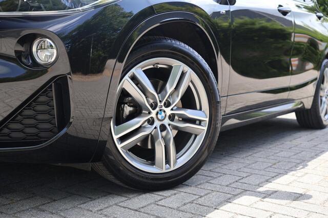 BMW X2 1.8i sDrive High Executive M-Sportpakket, Navigatie, M-Sportbesturing, Lichtpakket, M-aerdynamiek-kit, Shadow Line, Cruise Control, Sportstoel, LED, etc.