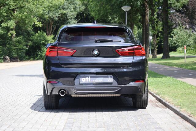 BMW X2 1.8i sDrive High Executive M-Sportpakket, Navigatie, M-Sportbesturing, Lichtpakket, M-aerdynamiek-kit, Shadow Line, Cruise Control, Sportstoel, LED, etc.