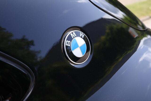 BMW X2 1.8i sDrive High Executive M-Sportpakket, Navigatie, M-Sportbesturing, Lichtpakket, M-aerdynamiek-kit, Shadow Line, Cruise Control, Sportstoel, LED, etc.
