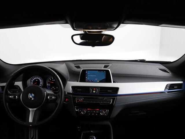 BMW X2 sDrive18i High Executive | M-Pakket! | Navigatie | LED | Cruise!