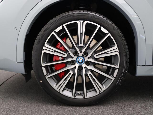 BMW X2 iX2 eDrive20 M Sportpakket Pro | M port Edition | Premium Pack | Stuurwielrand Verwarmd | Driving Assistant | Harman Kardon | 20''