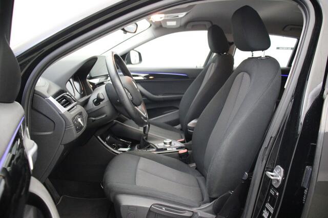BMW X2 sDrive18d Executive Edition - Camera, Navi, Xenon