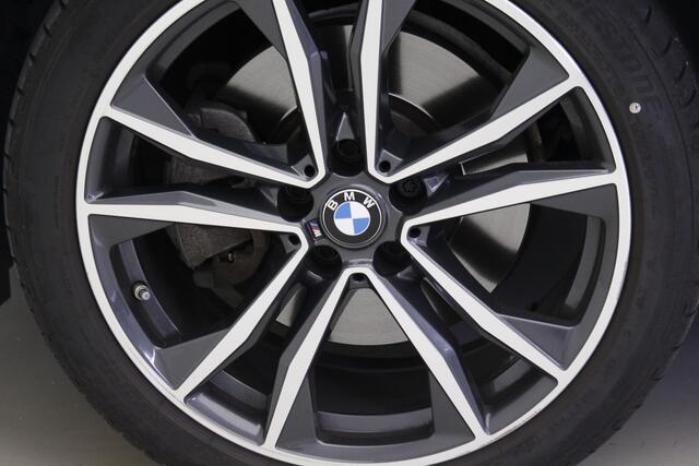BMW X2 sDrive20i M-Sport | 19" | Camera | LED | M Misano Blau