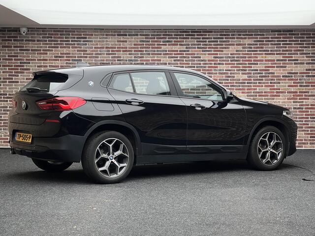 BMW X2 sDrive18i Executive Automaat Xenon Navi Airco