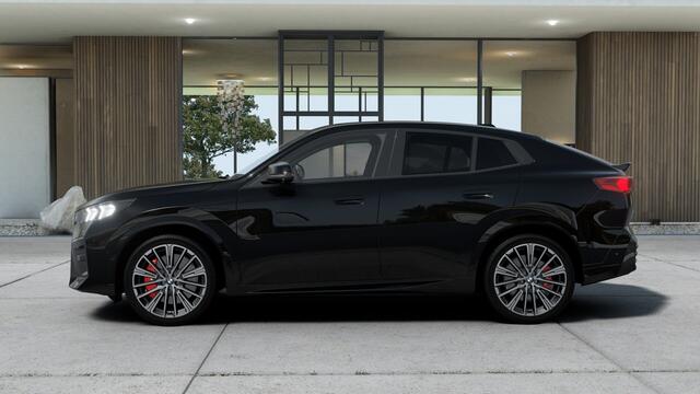 BMW X2 iX2 eDrive20 High Executive M Sport / Trekhaak / Sportstoelen / Adaptieve LED / Head-Up / M Adaptief onderstel / Parking Assistant Plus / Comfort Access