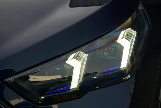 BMW X2 sDrive20i M Sportpakket Pro 20'' / Panoramadak / Head-Up Display / Harman Kardon / Trekhaak