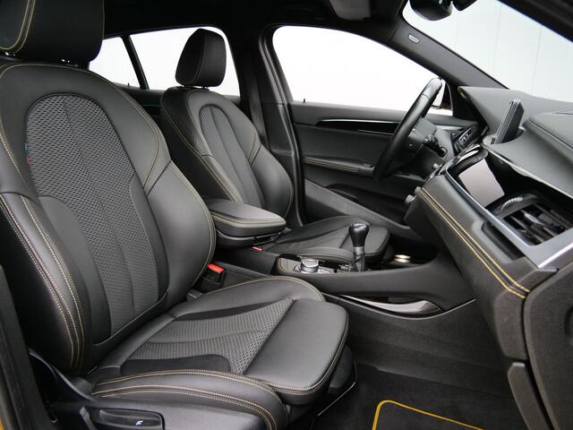 BMW X2 sDrive18i High Executive Edition 141 Pk Navigatie / Camera / M-pakket / DAB / Apple Carplay