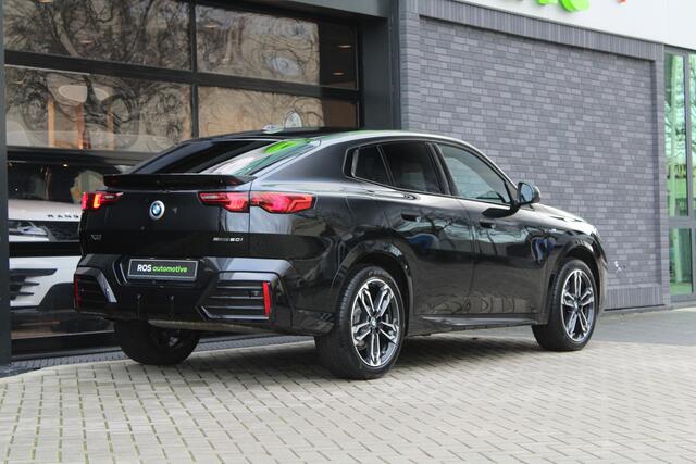 BMW X2 sDrive20i | BTW | M-SPORT | 360 CAMERA | HUD | KEYLESS | SPORTSTOELEN |