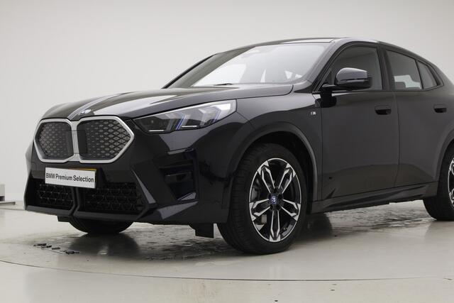 BMW X2 iX2 eDrive20 67kWh | M-Sport | 19" | Voorbereiding Driving Assistant Plus | Camera