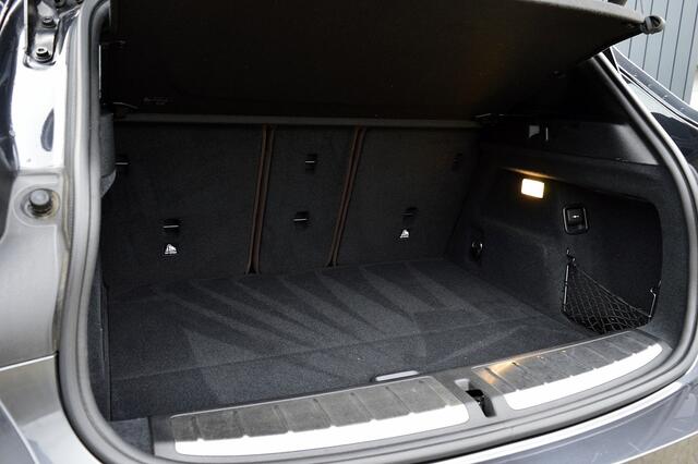 BMW X2 sDrive18i M-Sport Rijklaarprijs-Garantie Panoramadak Leder Sport interieur Led Camera Head-up