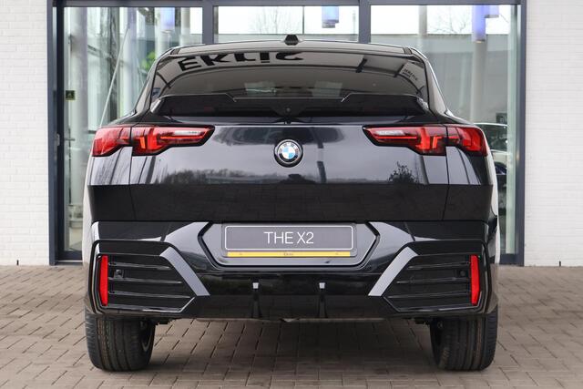 BMW X2 sDrive 20i | M Sportpakket | Premium Pack | Comfort Pack| Trekhaak | Showroom Selection