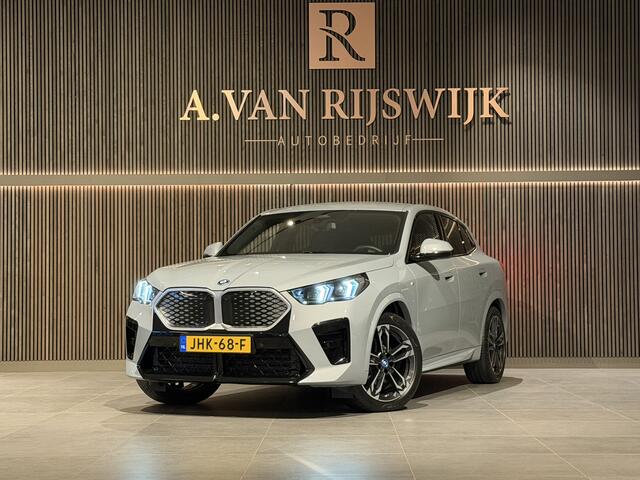 BMW X2 iX2 eDrive20 67 kWh M-Sport | LED | CAMERA | STOELVERWARMING