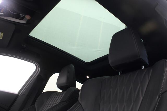 BMW X2 sDrive20i |Pano|Leder|Stoelverwarming|M-sport