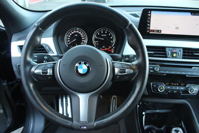 BMW X2 sDrive20i High Executive M-Sport HarmanKardon/NL Auto!!