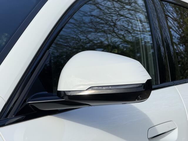 BMW X2 iX2 eDrive20 | M-Sport Pro | 19'' | Panorama | Driv. Ass. Prof. | Head-Up | Stoelverw. | Getint Glas | Comfort Access