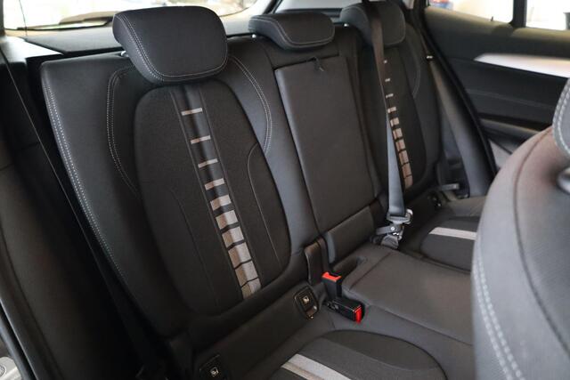 BMW X2 sDrive18i High Executive Cruise Controle | Elektrisch bedienbare achterklep | Stoelverwarming |