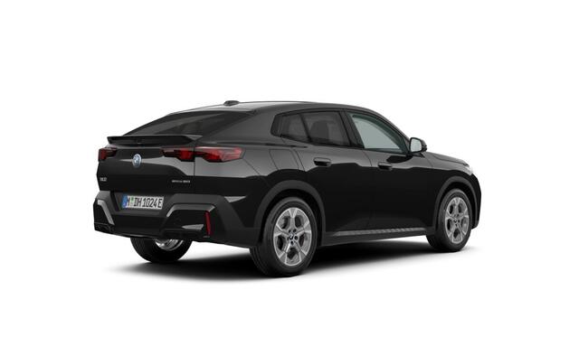 BMW X2 iX2 eDrive20 | Pure Edition | 18'' | Comf. Acc. | Stoelverw. | Camera | Getint glas | Sportstoel.