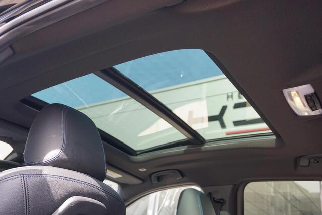 BMW X2 2.0i xDrive High Executive | PANO | trekhaak | ACC