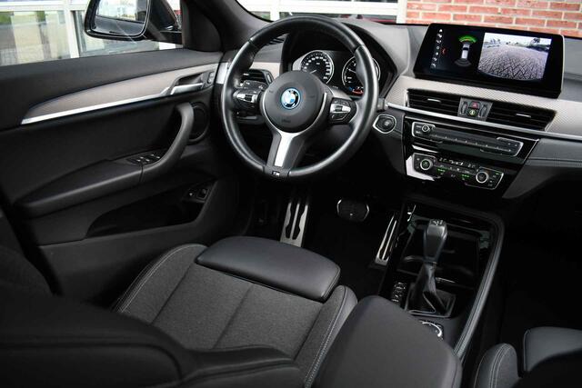 BMW X2 xDrive25e M-Sport Pano HUD El-zetels Camera Carplay 19inch