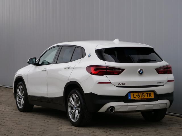 BMW X2 sDrive18i 141pk High Executive Automaat Navigatie / LED / 18 Inch / Trekhaak