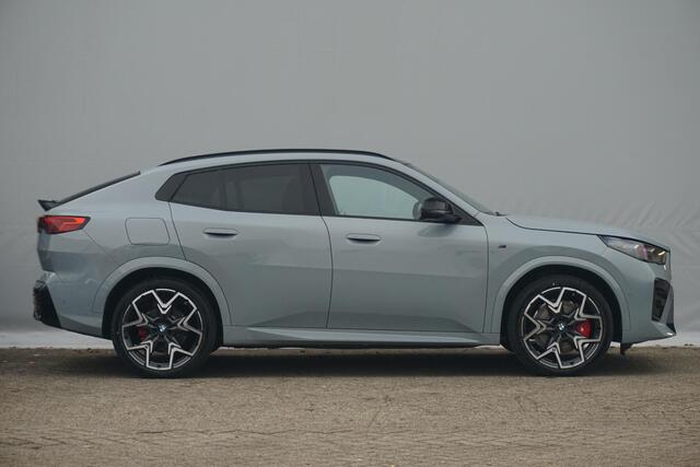 BMW X2 iX2 eDrive20 | M Sportpakket Pro | Trekhaak | Schuif-kanteldak | Harman Kardon | Head-up | Elektrische verstelbare Stoelen | Rondomzicht Camera's | Driving Assistant Professional