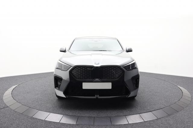 BMW X2 iX2 xDrive30 65kWh | M-Sport | Harman-Kardon | Pano | 313PK!