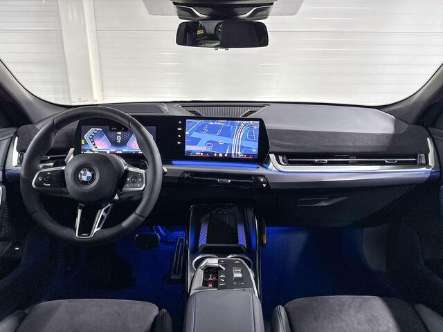 BMW X2 sDrive20i | M-Sport Pro | Innovation Pack | Driving Assistant Plus | Parking Assistant Plus | Comfort Access | Stuurwielverwarming | Head-Up Display | Stoelverwarming | Huisselectie