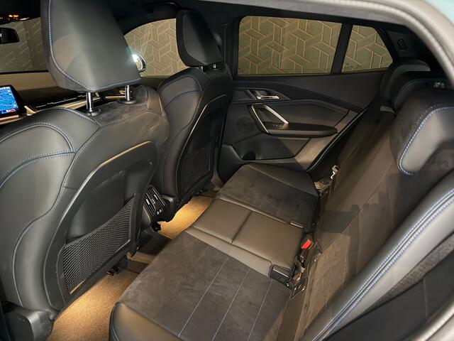 BMW X2 iX2 eDrive20 67 kWh | M-performance | Camera | 22''inch