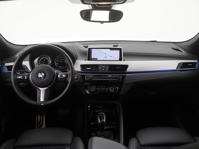 BMW X2 sDrive18i Executive M-Pakket TREKH|CAMERA|NAVI|LED|19INCH|STOELVERW|ELEK.ACHTERKLEP