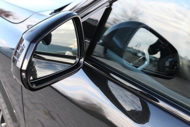 BMW X2 iX2 eDrive20 M Sport / Trekhaak / Sportstoelen / Adaptieve LED / Head-Up / M Adaptief onderstel / Parking Assistant Plus / Comfort Access