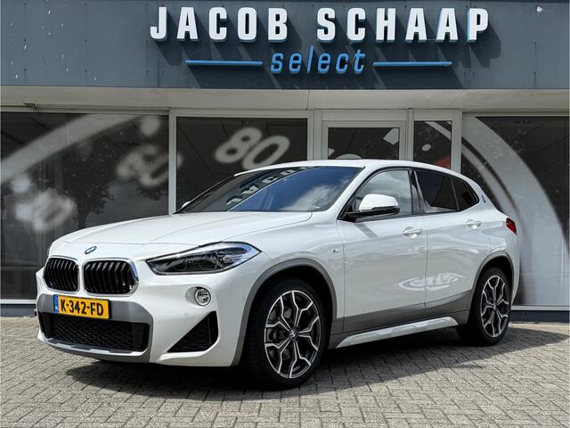 BMW X2 sDrive20i High Executive / Automaat / 19'' LM / Camera / Trekhaak (1.800KG) / M pakket /