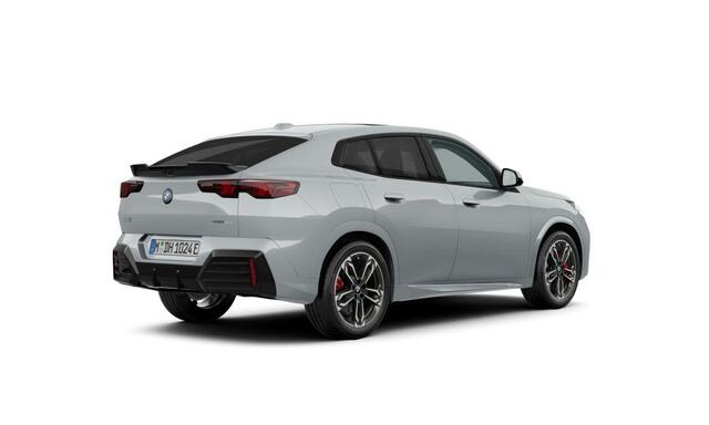 BMW X2 iX2 eDrive20 67 kWh | M-Sport Pro | Comfort Access | Massage | Elektrisch bediende stoel | Panoramadak | Premium Pack | Comfort Pack |