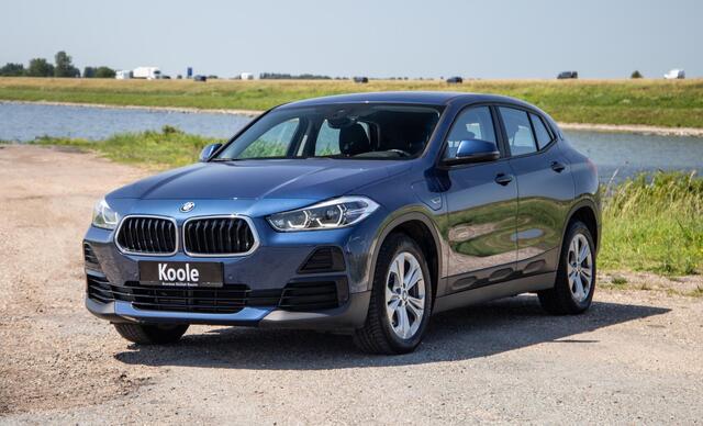 BMW X2 xDrive25e Executive CAMERA / PLUG IN HYBRID / STOELVERWARMING / DEALER ONDERHOUDEN