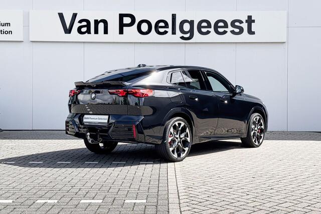 BMW X2 sDrive20i | M Sport | Panoramadak | Trekhaak | Comfort Access