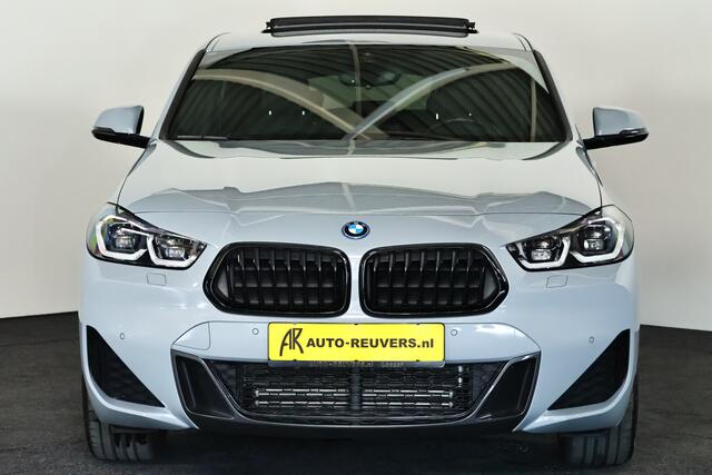 BMW X2 xDrive25e M-Sport / Opendak / Pilot assist / Memory / HUD