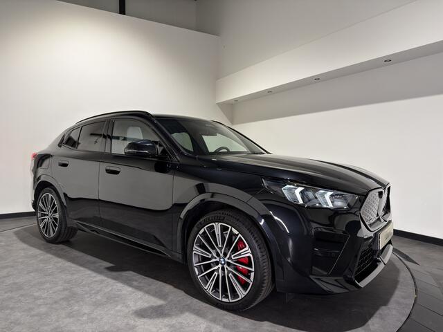 BMW X2 iX2 eDrive20 67 kWh M Sport Edition | Panoramadak | Leder | Premiumpakket | ACC | LED adaptief | M Sport Pro