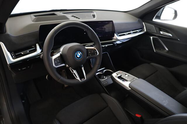 BMW X2 iX2 eDrive20 | M Sport Pro | Panoramadak | Harman/Kardon | Elektr. Verstelbare Stoelen | Driving Assistant Plus | Trekhaak