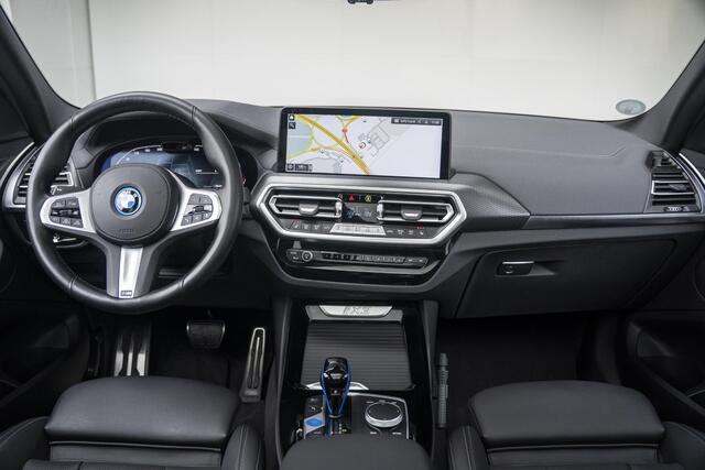BMW X3 iX3 Executive 80 kWh | Driving Assistant Professional | Achteruitrijcamera | Sportstoelen voor |